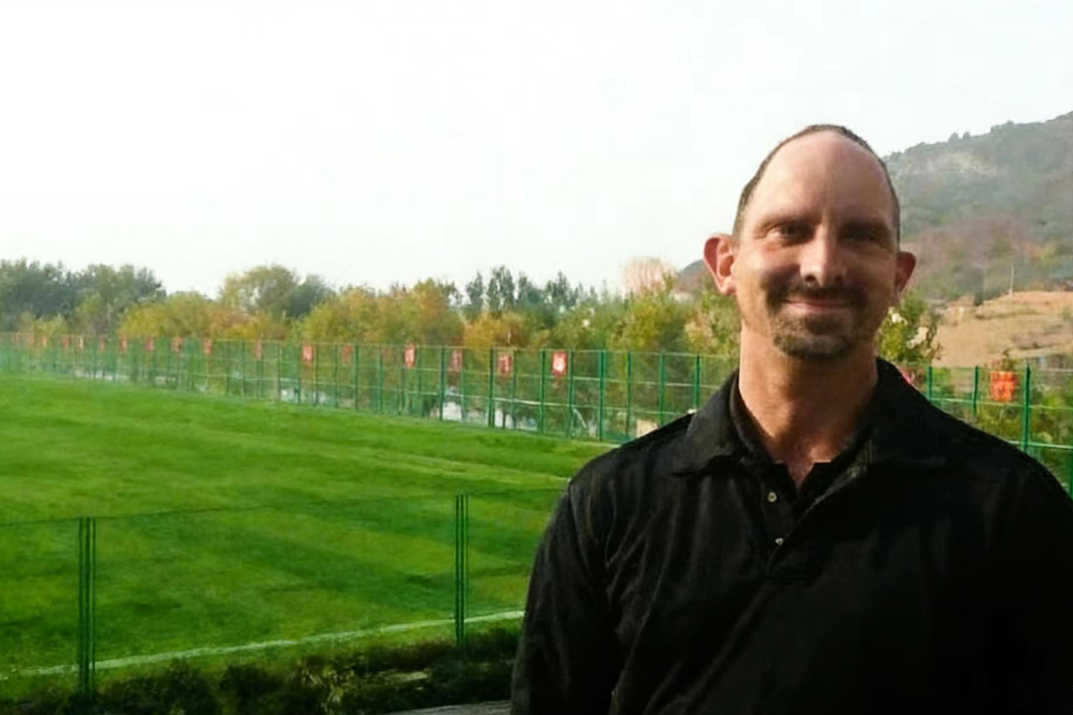 Dean Caswell 迪恩 卡斯韦尔